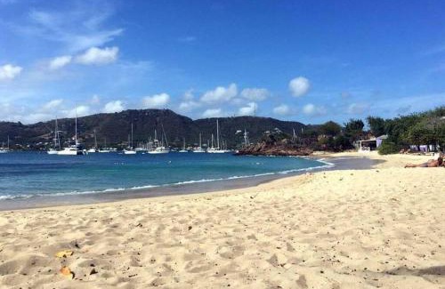 Piccadilly Apartamento | Neaja's English Harbour Escape