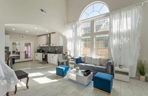 Ontario Casa | Near Airport and Outlet Mall 6 bedroom large house
