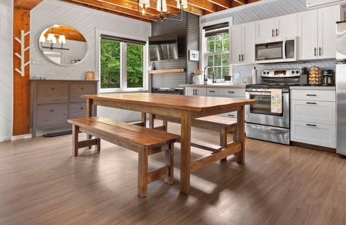 Eastern Kings Cabaña | Near Basin Head and Singing Sands Beaches! Forget-Me-Not Cottage in PEI