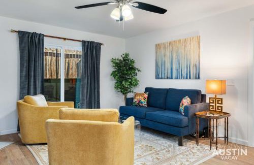 Brentwood Apartamento | Near BBQ, Coffee More in Brentwood Pet-Friendly 2BR 1BA Condo By Austin Vacay