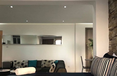 Neapolis Apartamento | CERCA DE LA PLAYA(!) CIUDAD CENTRO ESTUDIO NEST