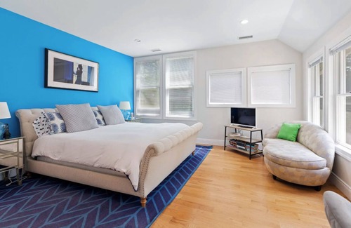 Wainscott Casa | Near Beach Lane Ocean, Modern and Bright Family Friendly Home with Pool