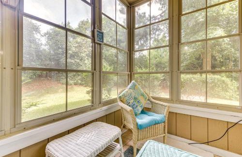 Little River Apartamento | Near Beaches and Golfing Little River Condo with Pool