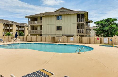Little River Apartamento | Near Beaches and Golfing Little River Condo with Pool