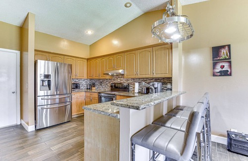 Sunrise Casa | Near Beaches: Pet-Friendly Sunrise Escape w/ Patio