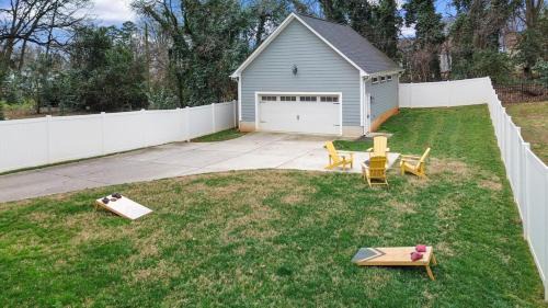 Charlotte Casa | Near BoA Stadium, 5 Bedroom with Games, Backyard