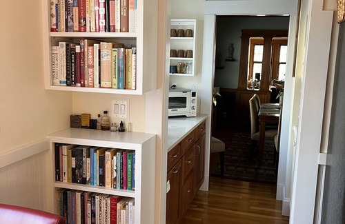 Malden Apartamento | Cerca de Boston Histórico de dos dormitorios con comodidades modernas