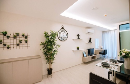 Khlong Toei Condominio | Near BTS Thonglor, Cozy and Comfortable Condo bkvtara4