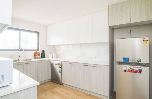 Bonnyrigg Apartamento | Near by Shops Golf Club 3bed home at Bonnyrigg AC Wifi