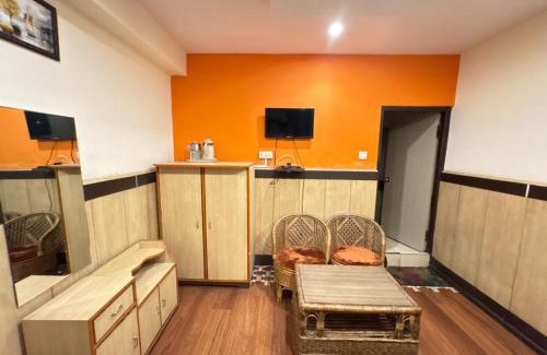 Darjeeling Hotel | Near Chauk Bazaar Marvel International & Restaurant HD Lama Rd
