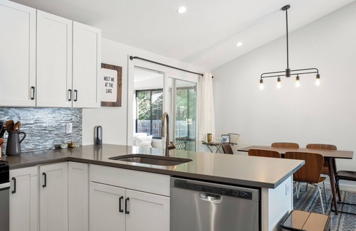 Shorewood-Tower Hills-Harbert Casa | Near Cherry Beach, New Hot Tub, Yard, Fire Pit, EV charger