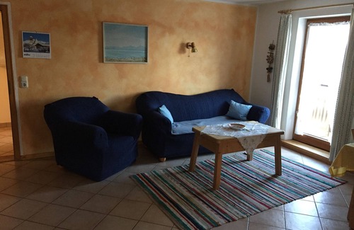 Eggstatt Otro | Near Chiemsee: Family-friendly vacation on the **** farm, 3 bedrooms.