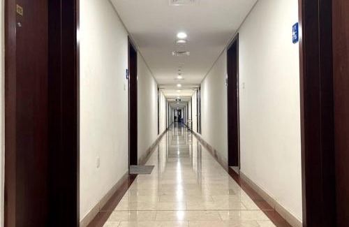 Seeb Apartamento | Near City Centre Mall, Pool, Gym