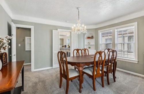 Shaker Heights Apartamento | Near CLE Clinic UH & Case Western