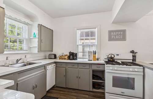Cleveland Apartamento | Near CLE Clinic, UH & Case Western