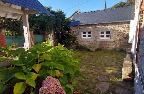 Plouha Casa | Near cost, between St-Quay and Paimpol, comfortable family house with garden