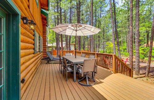 Pinetop Casa | Near Dining, Hiking and Golf Pinetop Log Cabin!