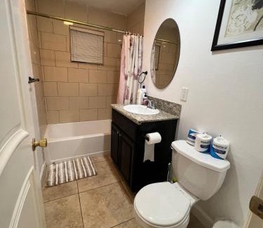 Norwalk Casa | Near Disney,college,sunset beach ,airport