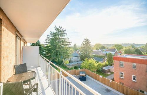 Rosedale Apartamento | Near Downtown - Glenview West Apartment w Patio