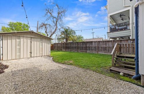 Greater Heights Apartamento | Near Downtown Heights Apt Yard Terrace Wifi Desk