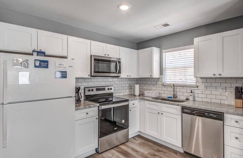 Ellendale Casa | Near Downtown, Shelby Farms Park - Crievewood Cove