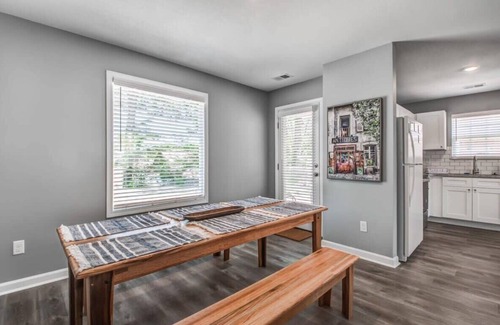 Ellendale Casa | Near Downtown, Shelby Farms Park - Crievewood Cove