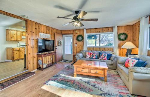 Show Low Casa | Near Fool Hollow Lake and Trails Family Cabin