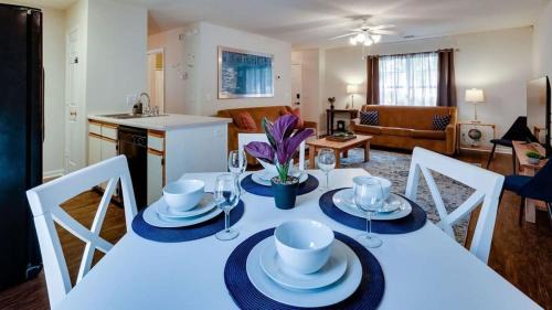 Savannah Casa | Near Gardens & Downtown - Stay At a Coastal-Haven!