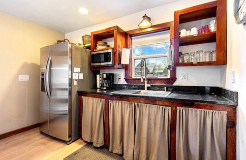 Belgrade Cabaña | Near Golfcourse, Dog Friendly, Lake Great Pond