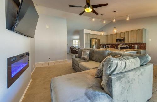 East Mesa Casa | Near Hiking and Golfing Mesa Home with Pool and Patio