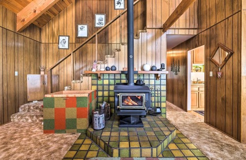 Bear Valley Casa | Near Hiking and Skiing Bear Valley Cabin!