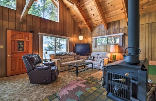 Bear Valley Casa | Near Hiking and Skiing Bear Valley Cabin!