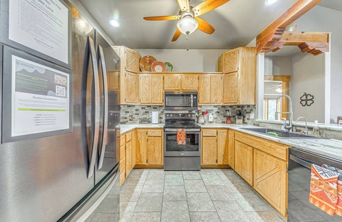 Bear Park Casa | Near Hiking Trails: Spacious Cloudcroft Retreat!