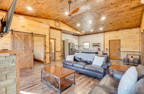 Unaka Casa | Near Hiking Trails Mtn-View Haven in Englewood!