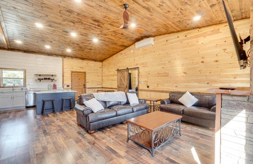 Unaka Casa | Near Hiking Trails Mtn-View Haven in Englewood!