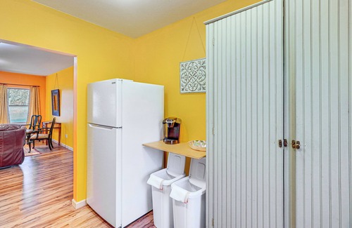 Hyde Park Apartamento | Near Historic Sites: Bright Hyde Park Guest Suite