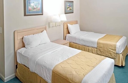 Berkeley Complejo | Near Historic Williamsburg & Busch Gardens w/ WiFi & Resort Pools
