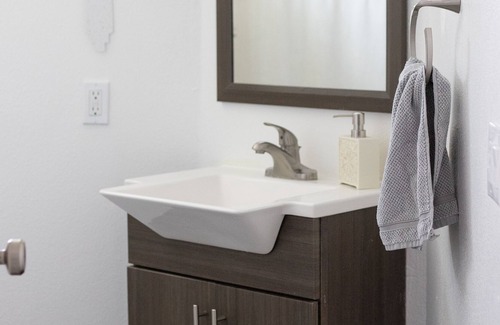 Burbank Casa | Near Hood Park-the little getaway