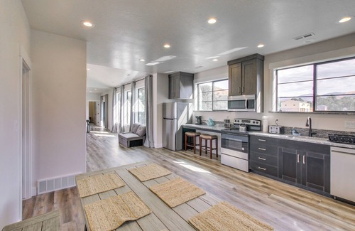 Preston Casa | Near Hunting & Fishing: Home on Scenic Cub River!