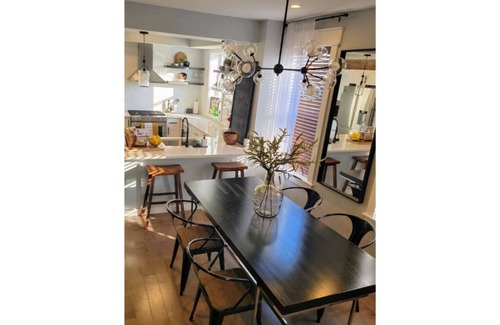 Downtown Baltimore Casa | Near JHU & Downtown - Luxury Modern 4bd/3.5bath Rowhome w/ Outdoor Lounge