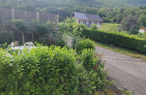 La Motte-Servolex Apartamento | Near Lac du Bourget Countryside Mountain.... Quiet!