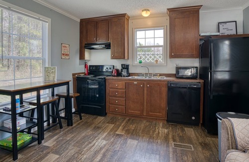 Wise Cabaña | Near Lake - Boat Parking - Pet friendly farm stay