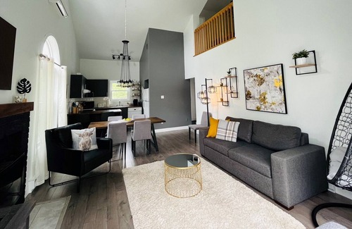 Magog Condominio | Near Lake Memphremagog and Mount Orford