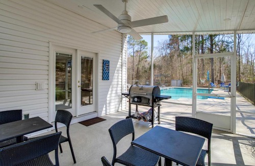Chapin Casa | Near Lake Murray Family Getaway with Screened Porch
