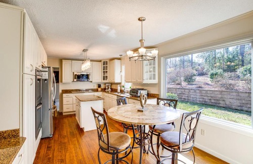 Chapin Casa | Near Lake Murray Family Getaway with Screened Porch
