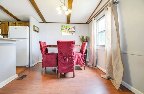 Perryman Casa | Near Leidos Field at Ripken Stadium: Aberdeen Home