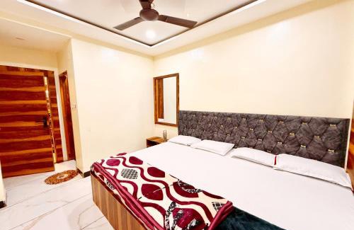 Ujjain Hotel | Near Mahakal Temple # Hotel D-e-m-a-n-d ! ujjain, All Room Air conditioned And Spacious, with Wifi -BEST HOTEL IN UJJAIN