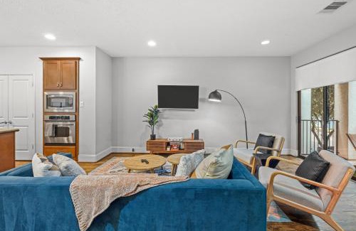 East Downtown Houston Casa | Near Midtown Downtown Games Wifi Balcony Pets