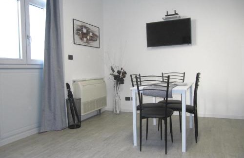Isola del Bosco - Delle Corti Apartamento | Near Milan