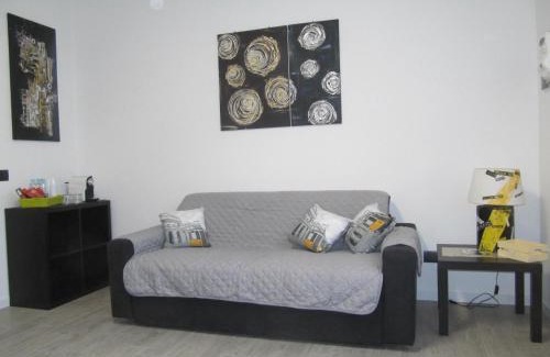 Isola del Bosco - Delle Corti Apartamento | Near Milan